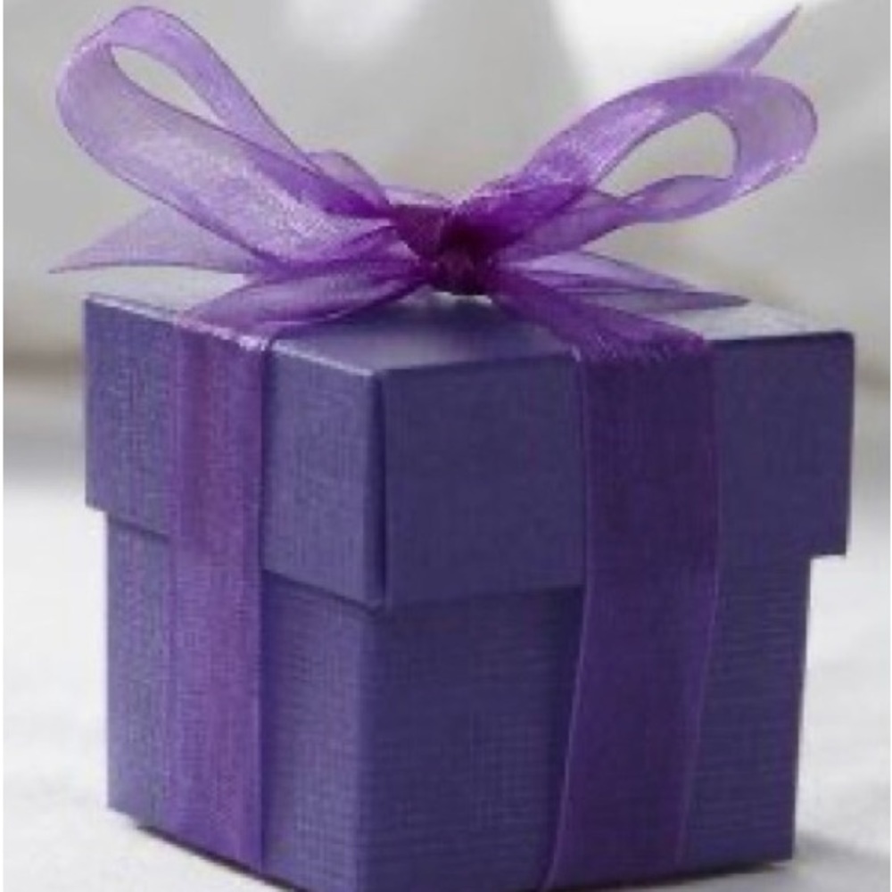 ? MYSTERY WOMENS BOX ?